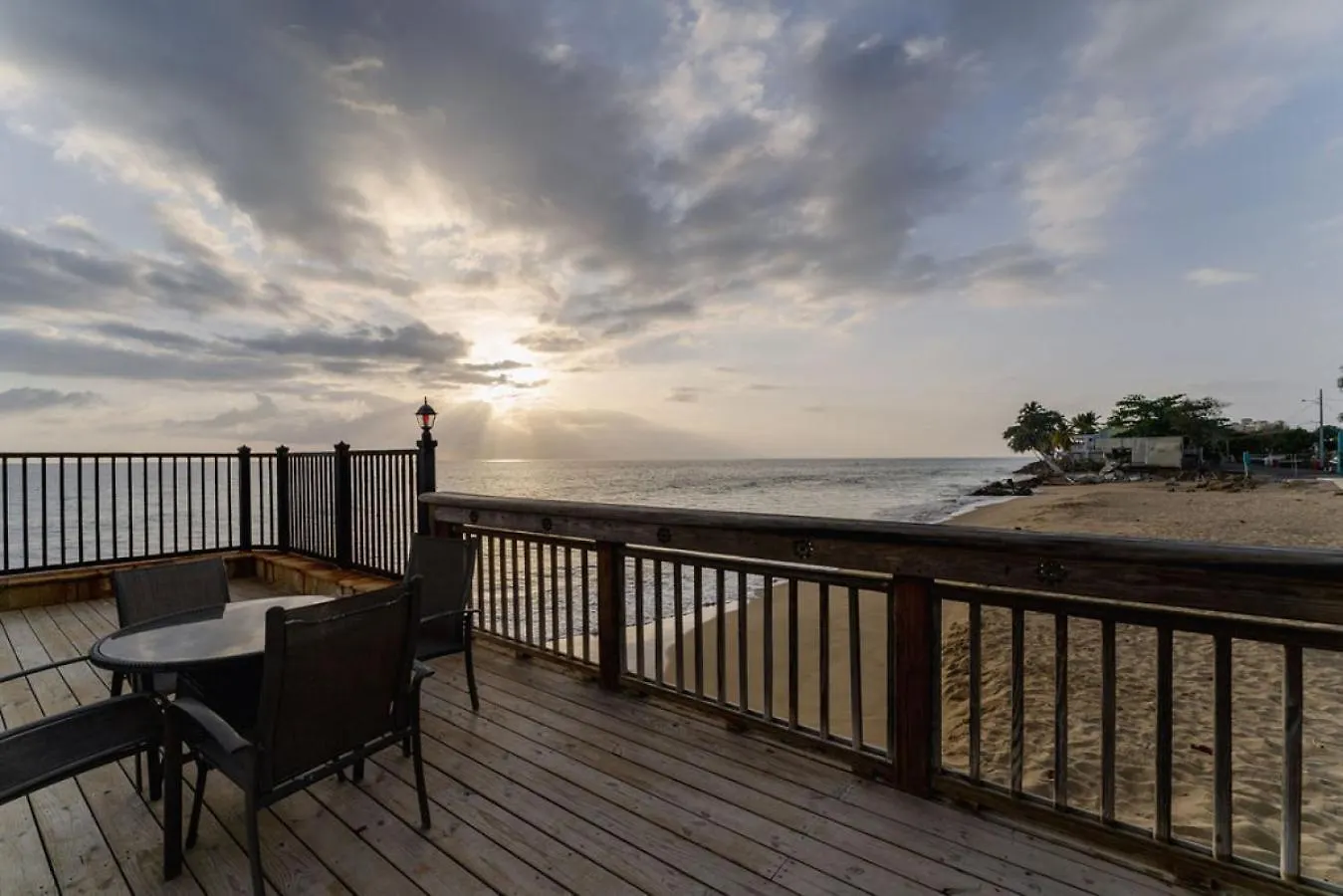 Apartment Costa Corcega 1F- Puerta Del Sol Beachfront Escape Rincon